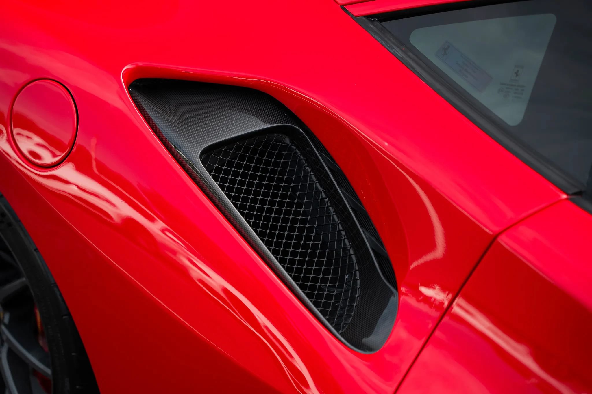 Used 2020 Ferrari 488 Pista Coupe RWD image 51