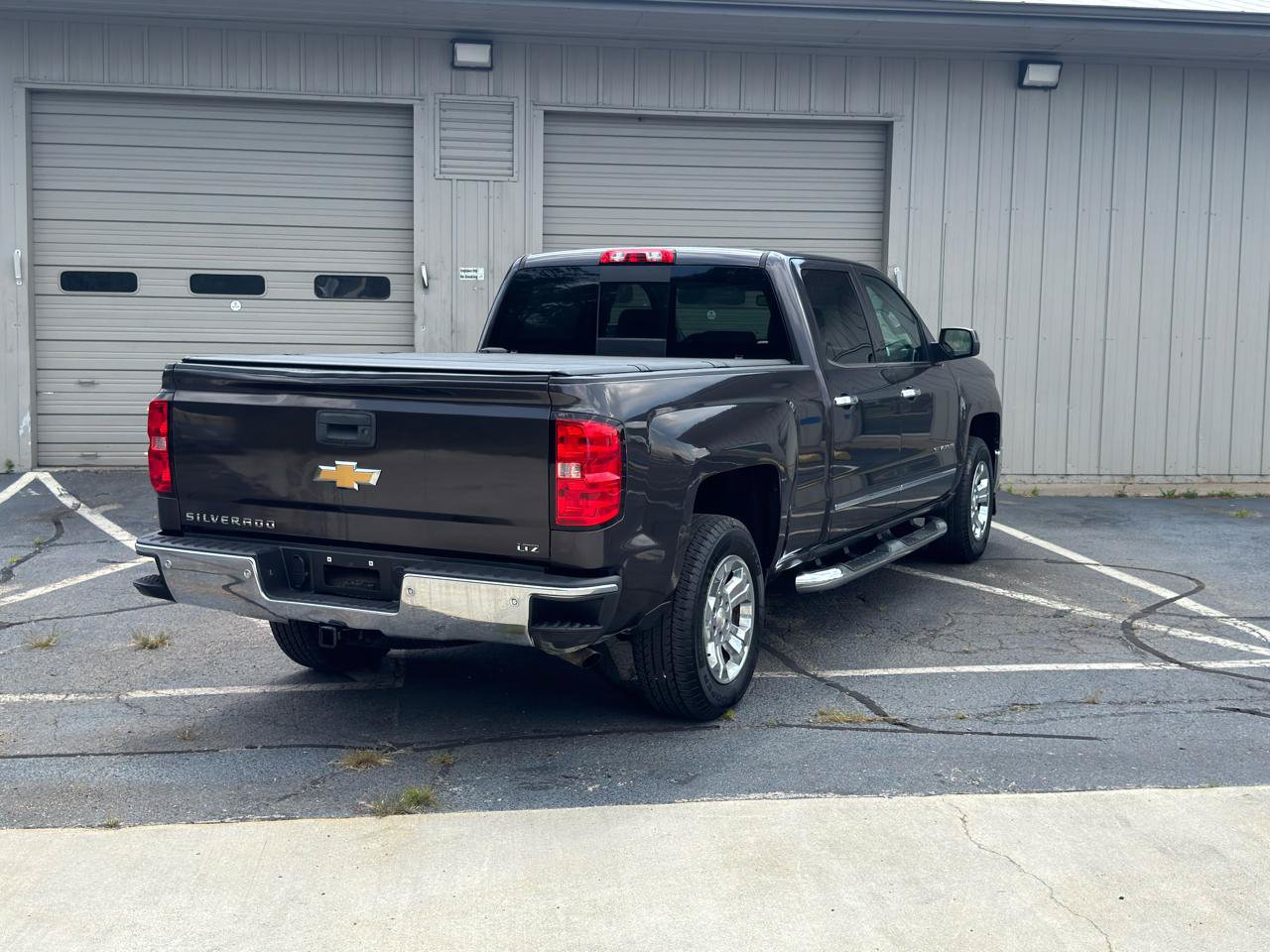 Used 2015 Chevrolet Silverado 1500 LTZ Z71 w/ LTZ Plus Package AWD/4WD image 7