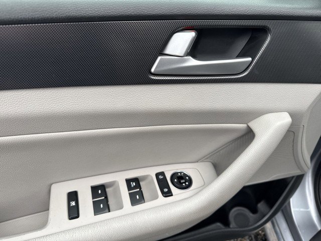 Used 2016 Hyundai Sonata Sport image 15