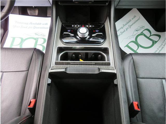 Used 2024 Jeep Wagoneer L Series III w/ Flexible Seating Group image 9