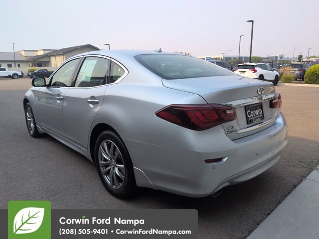 Used 2016 INFINITI Q70 3.7 w/ Deluxe Touring Package AWD/4WD image 5
