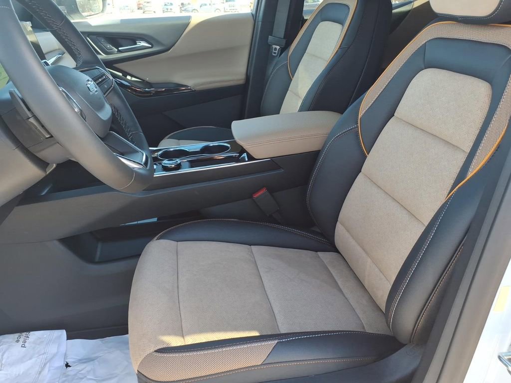 New 2026 Chevrolet Equinox ACTIV w/ Convenience Package III image 13