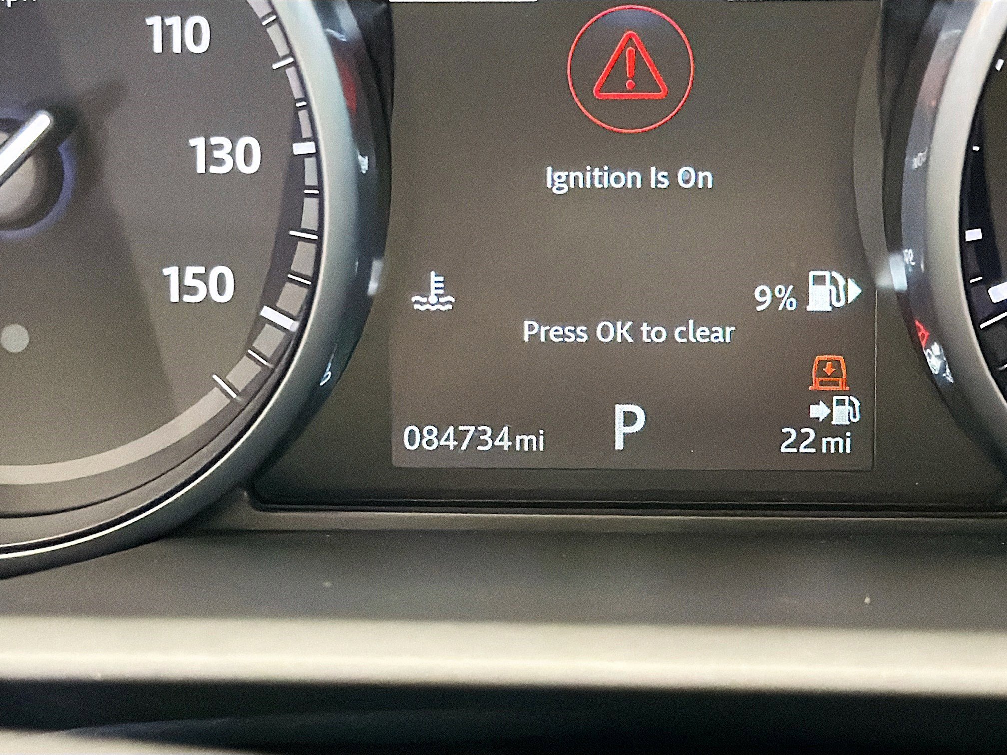 Used 2017 Land Rover Discovery HSE Luxury image 8