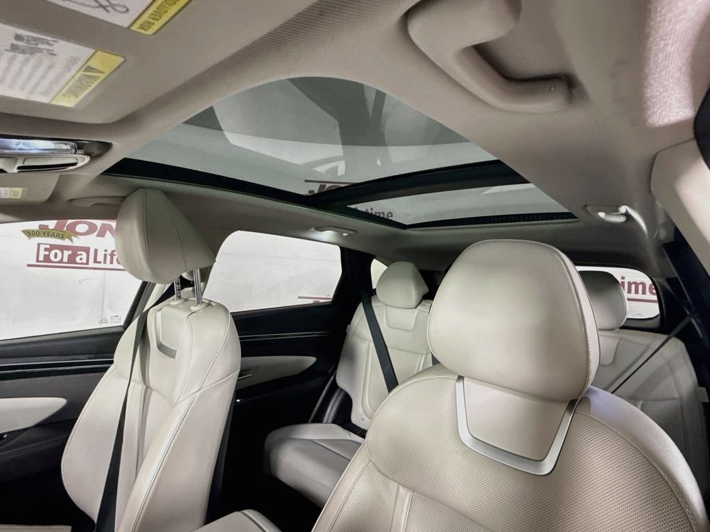 Certified 2024 Hyundai Tucson Limited AWD/4WD image 12