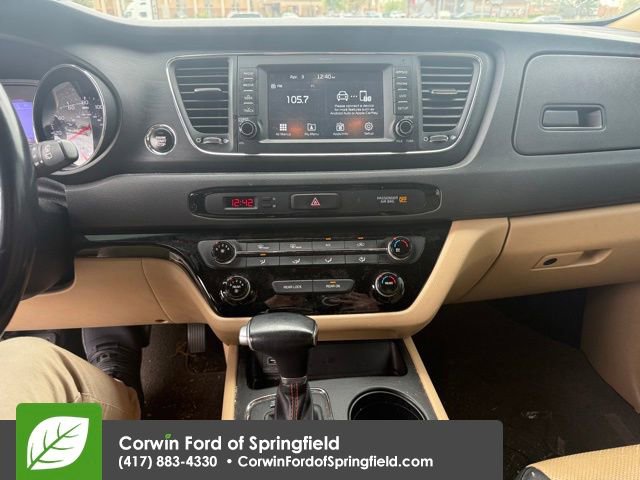 Used 2018 Kia Sedona LX w/ LX Essentials Premium Package image 9