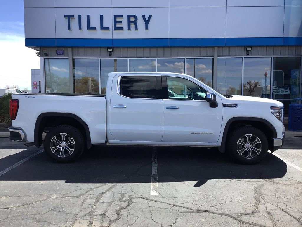 Used 2025 GMC Sierra 1500 SLT AWD/4WD image 1