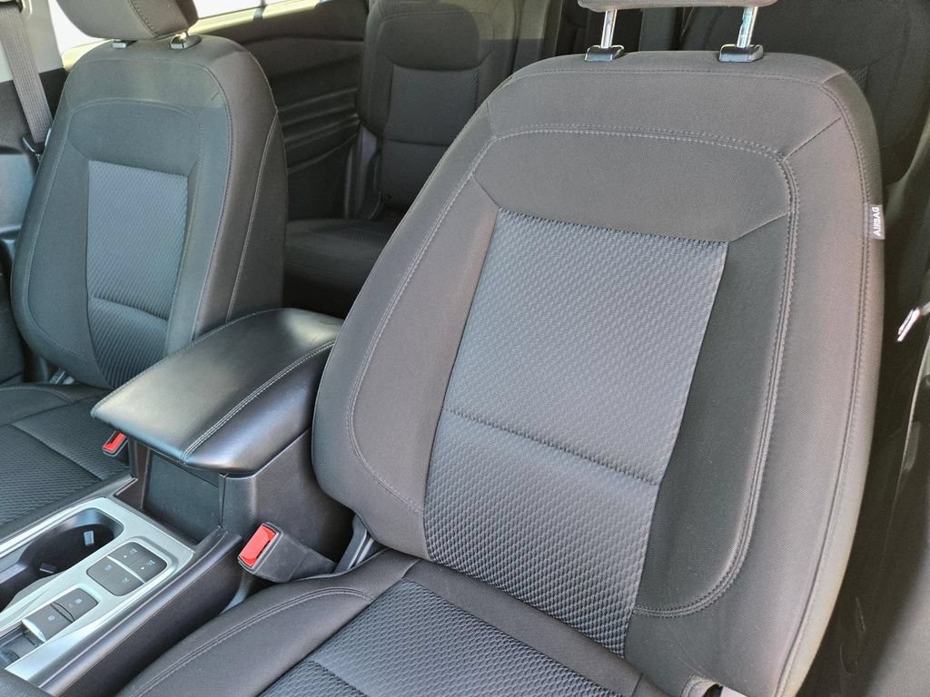 Used 2024 Ford Explorer XLT RWD image 16