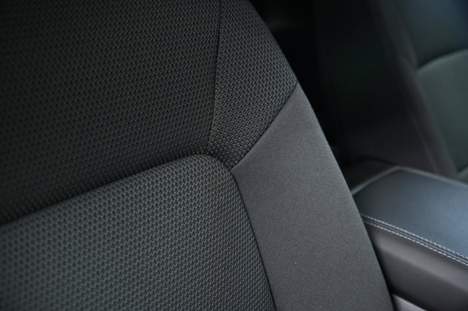 New 2026 GMC Canyon Elevation RWD image 19