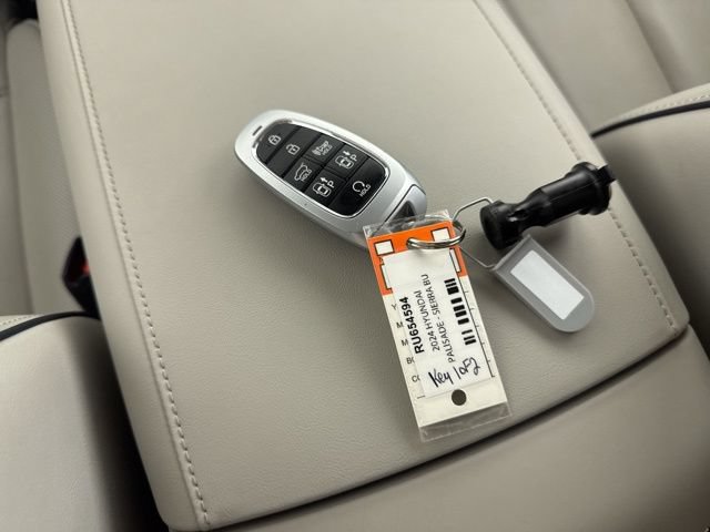 Certified 2024 Hyundai Palisade Calligraphy AWD/4WD image 35