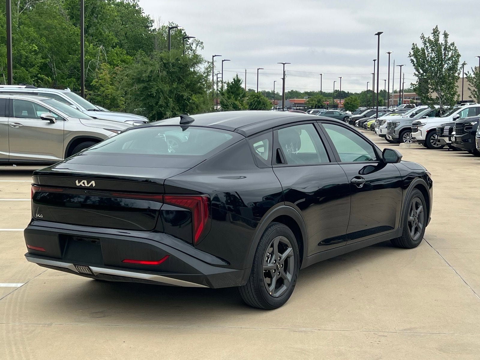 Used 2025 Kia K4 LXS FWD image 12