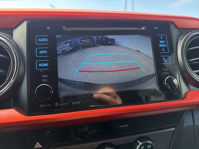 Used 2016 Toyota Tacoma TRD Off-Road AWD/4WD image 29