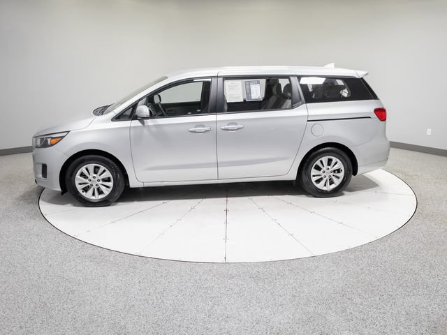 Used 2018 Kia Sedona L FWD image 31