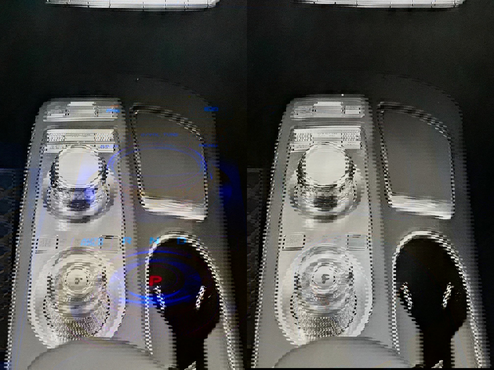 Used 2023 Genesis GV70 2.5T w/ Sport Prestige Package image 14