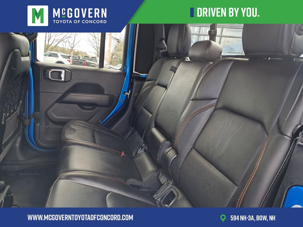 Used 2022 Jeep Gladiator Mojave w/ LED Lighting Group AWD/4WD image 16