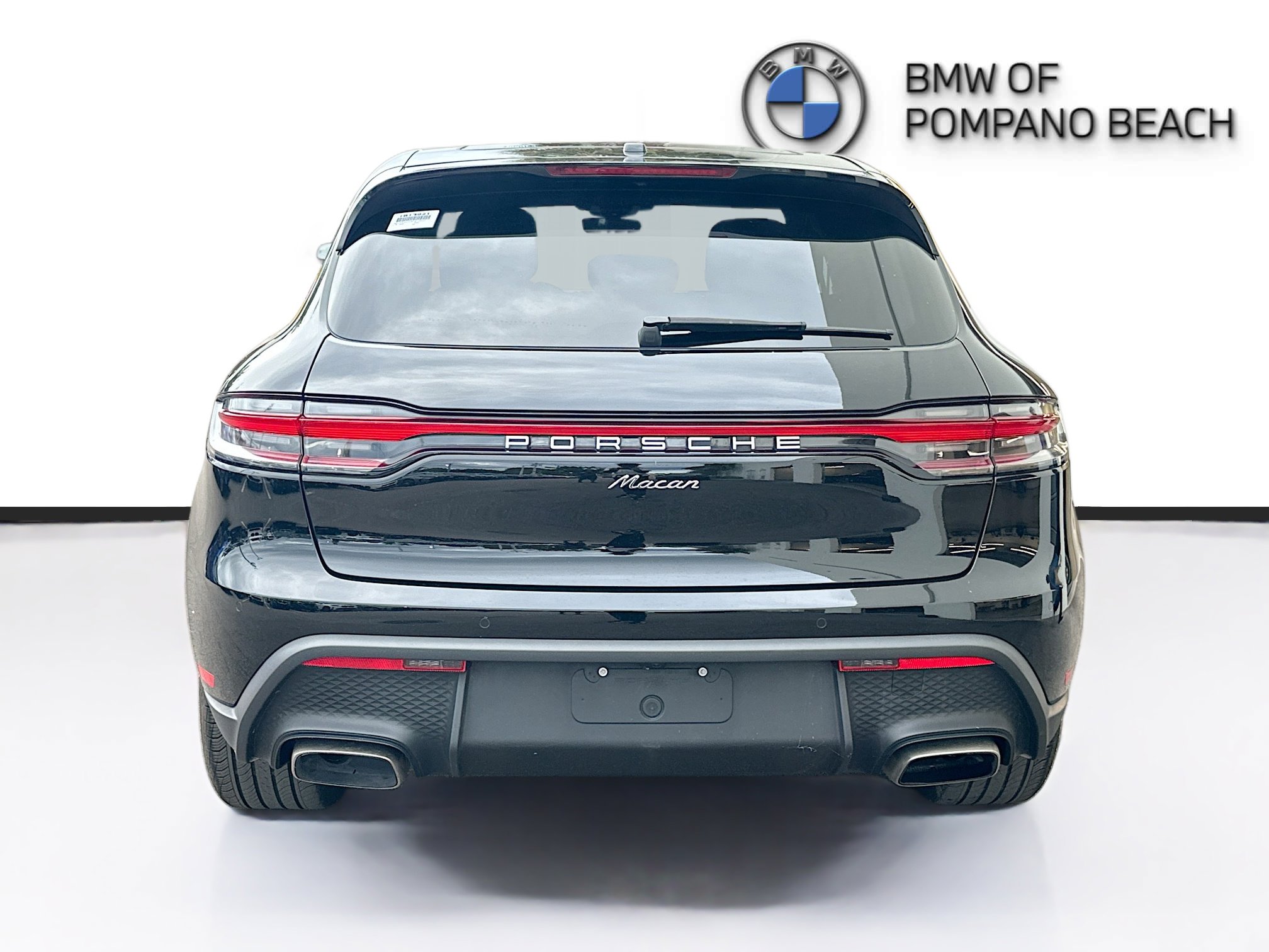 Used 2024 Porsche Macan image 6