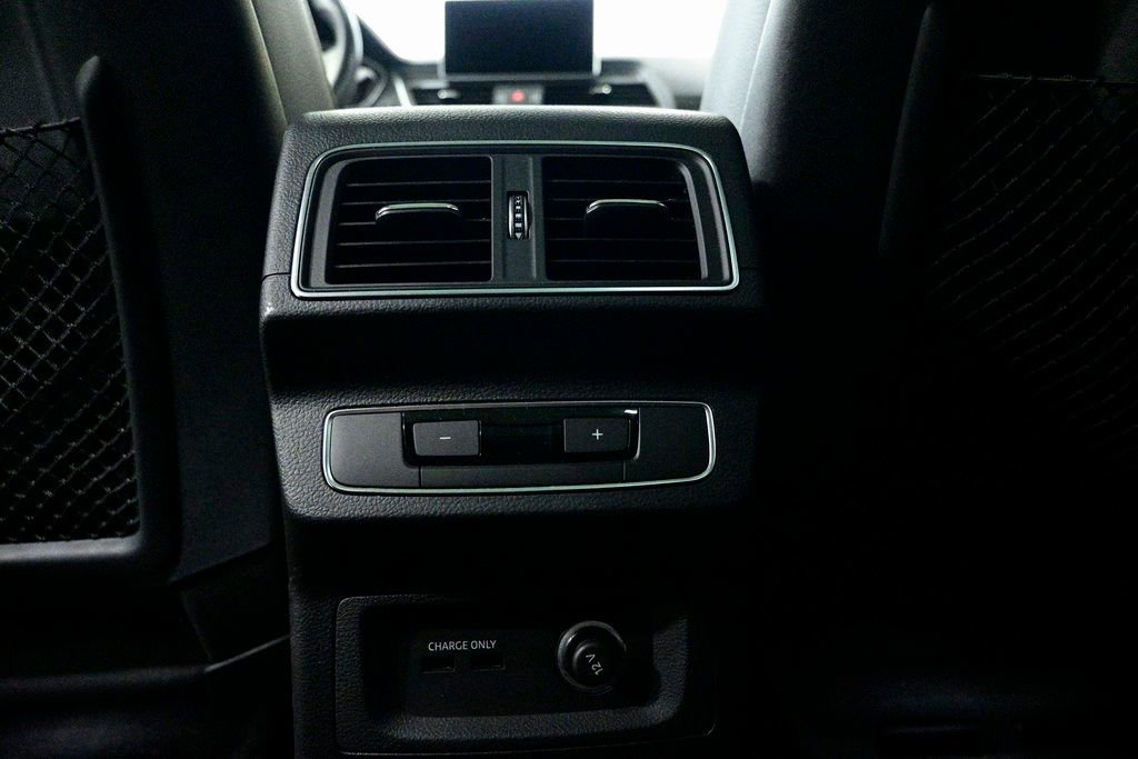 Used 2019 Audi Q5 2.0T Premium Plus w/ Premium Plus Package image 18