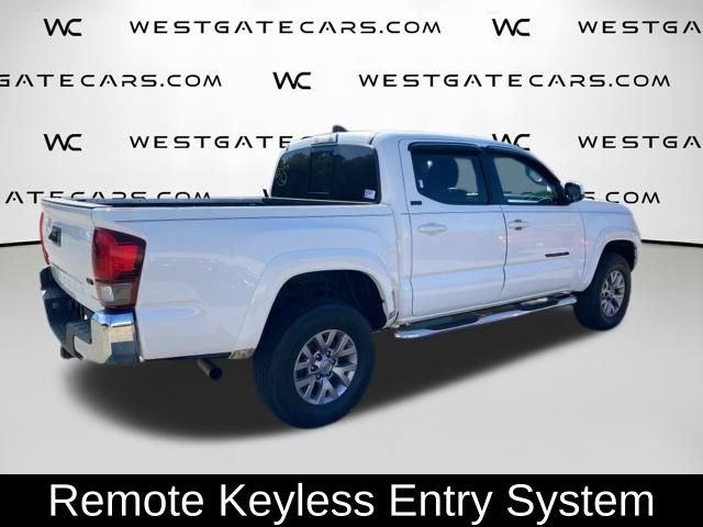 Used 2018 Toyota Tacoma SR5 AWD/4WD image 7