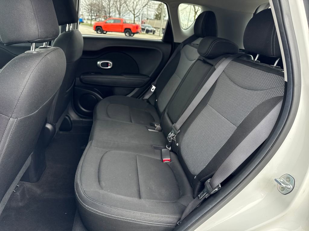 Used 2018 Kia Soul + image 27