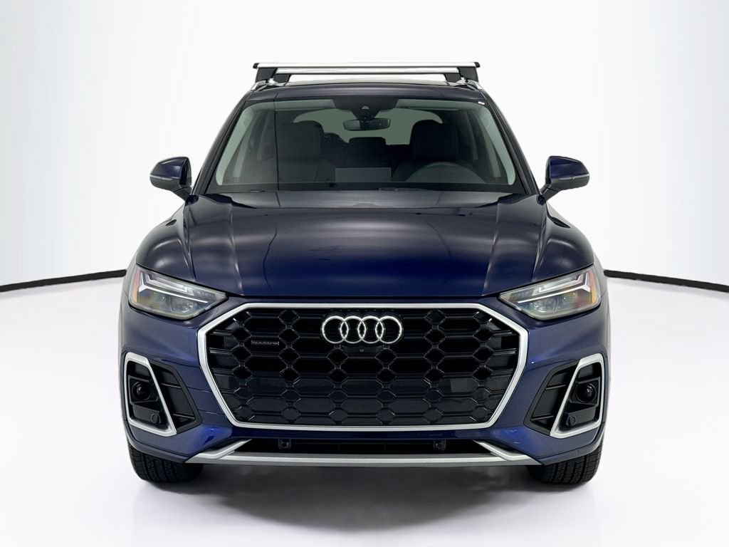 Certified 2025 Audi Q5 2.0T Premium Plus w/ Premium Plus Package AWD/4WD image 2