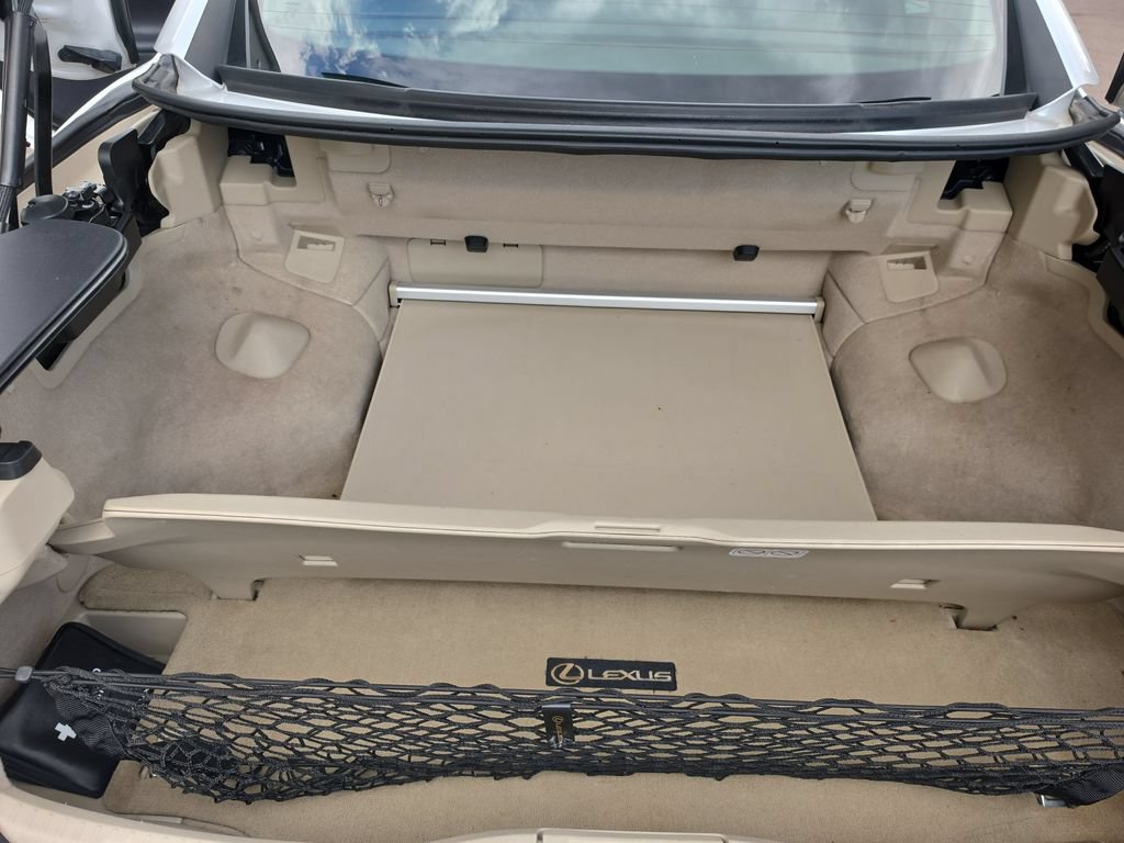 Used 2010 Lexus IS 350C w/ Luxury Pkg RWD image 21