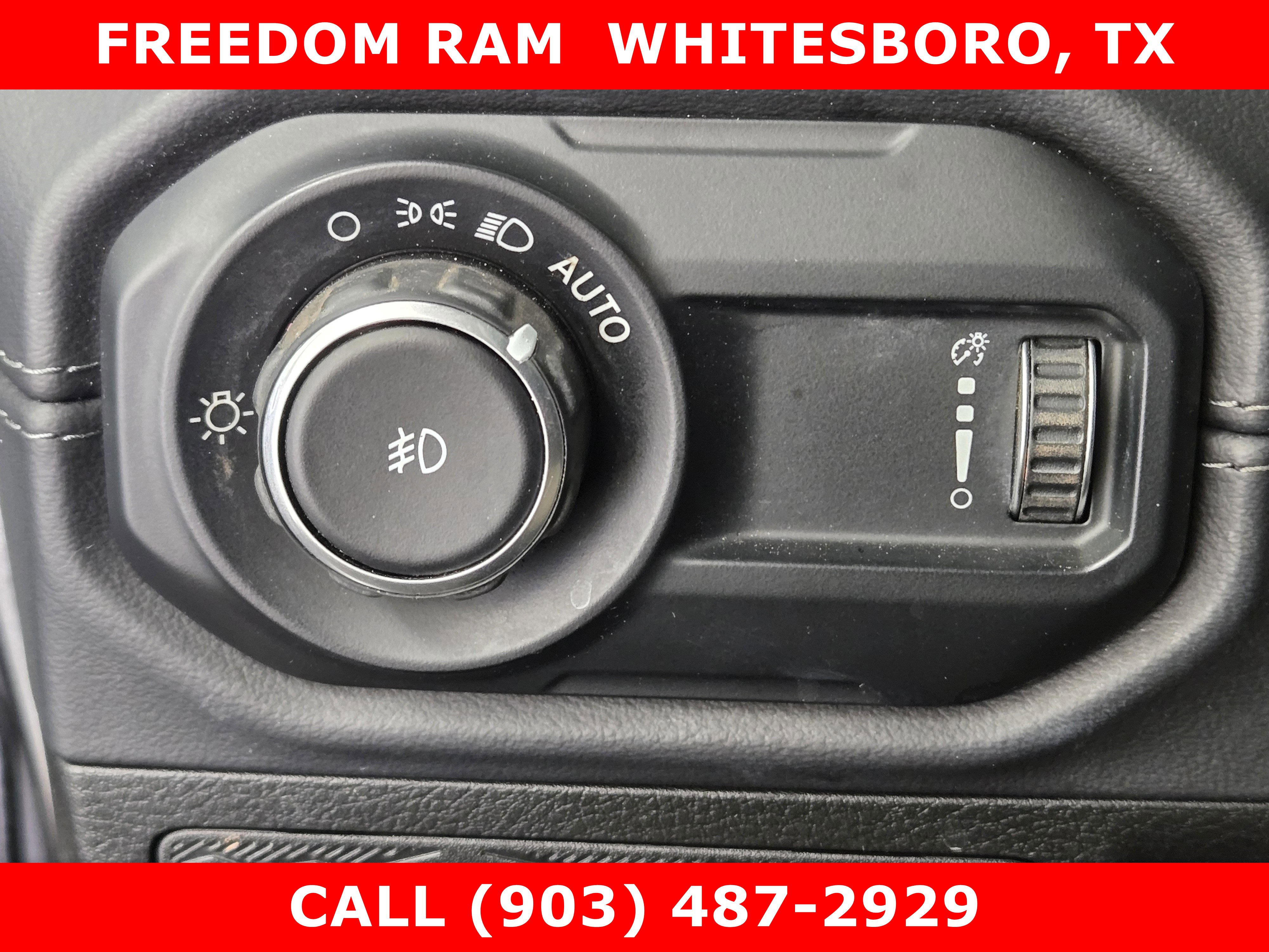 Used 2025 Jeep Wrangler Unlimited Rubicon image 16