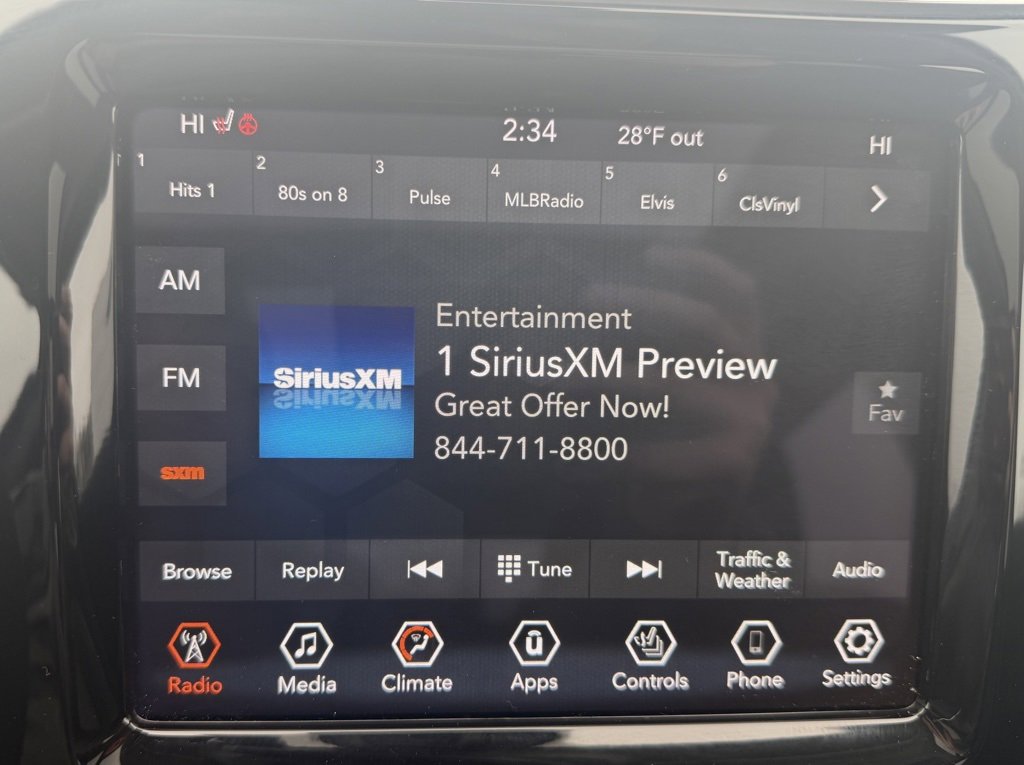 Used 2021 Jeep Cherokee Limited image 30