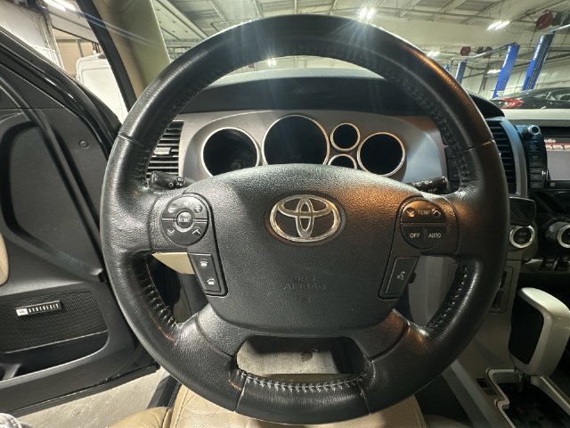 Used 2012 Toyota Sequoia Limited AWD/4WD image 15