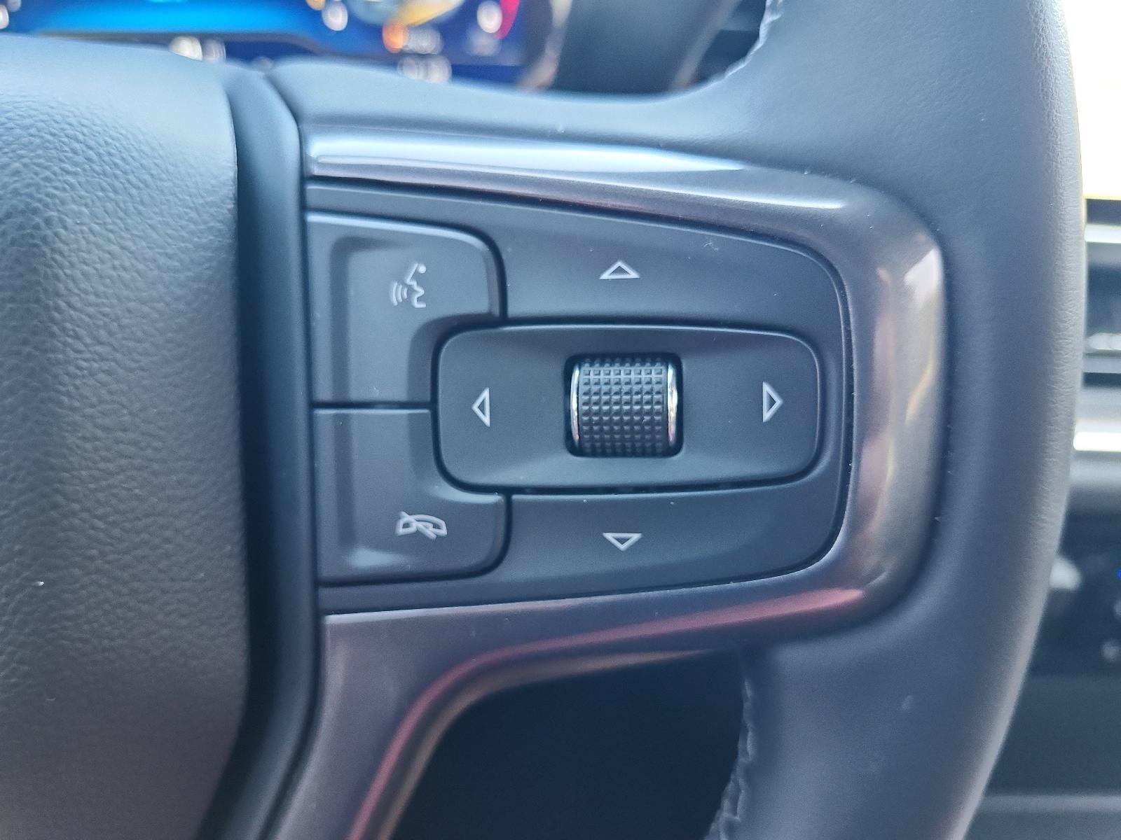 Used 2024 Chevrolet Silverado 3500 High Country w/ High Country Premium Package AWD/4WD image 29