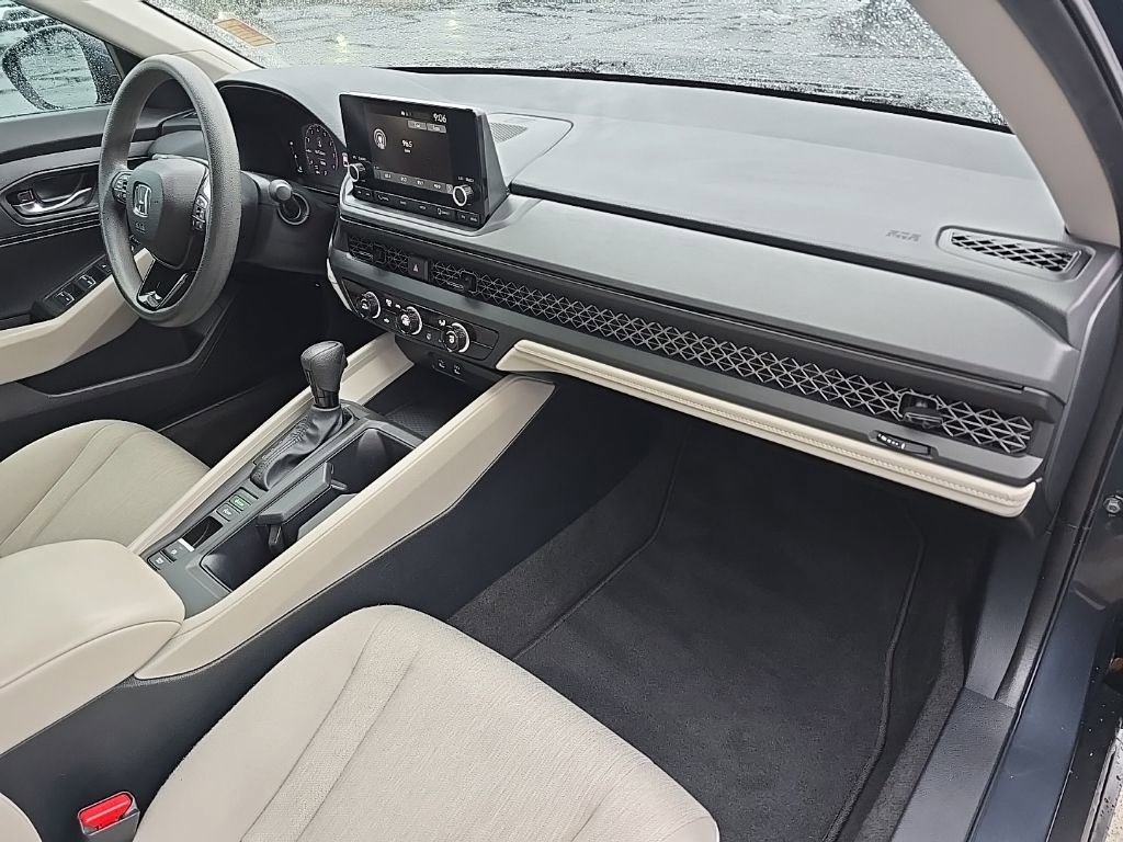 Used 2023 Honda Accord LX image 27