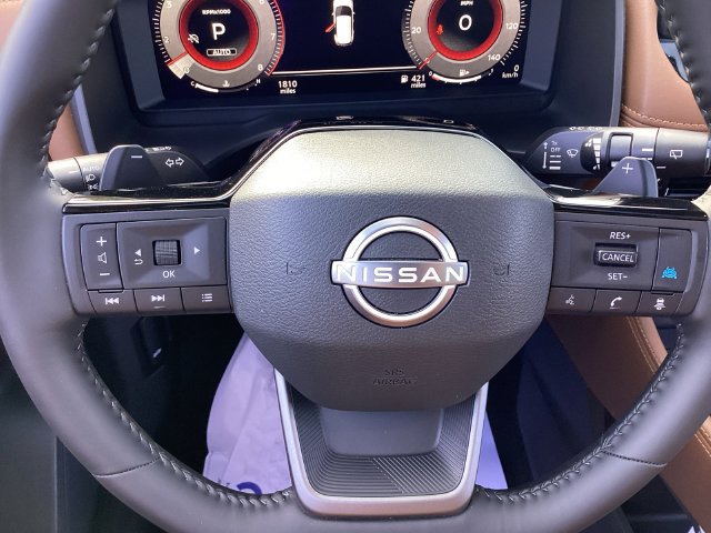 Used 2026 Nissan Rogue Platinum w/ Platinum Premium Package AWD/4WD image 12