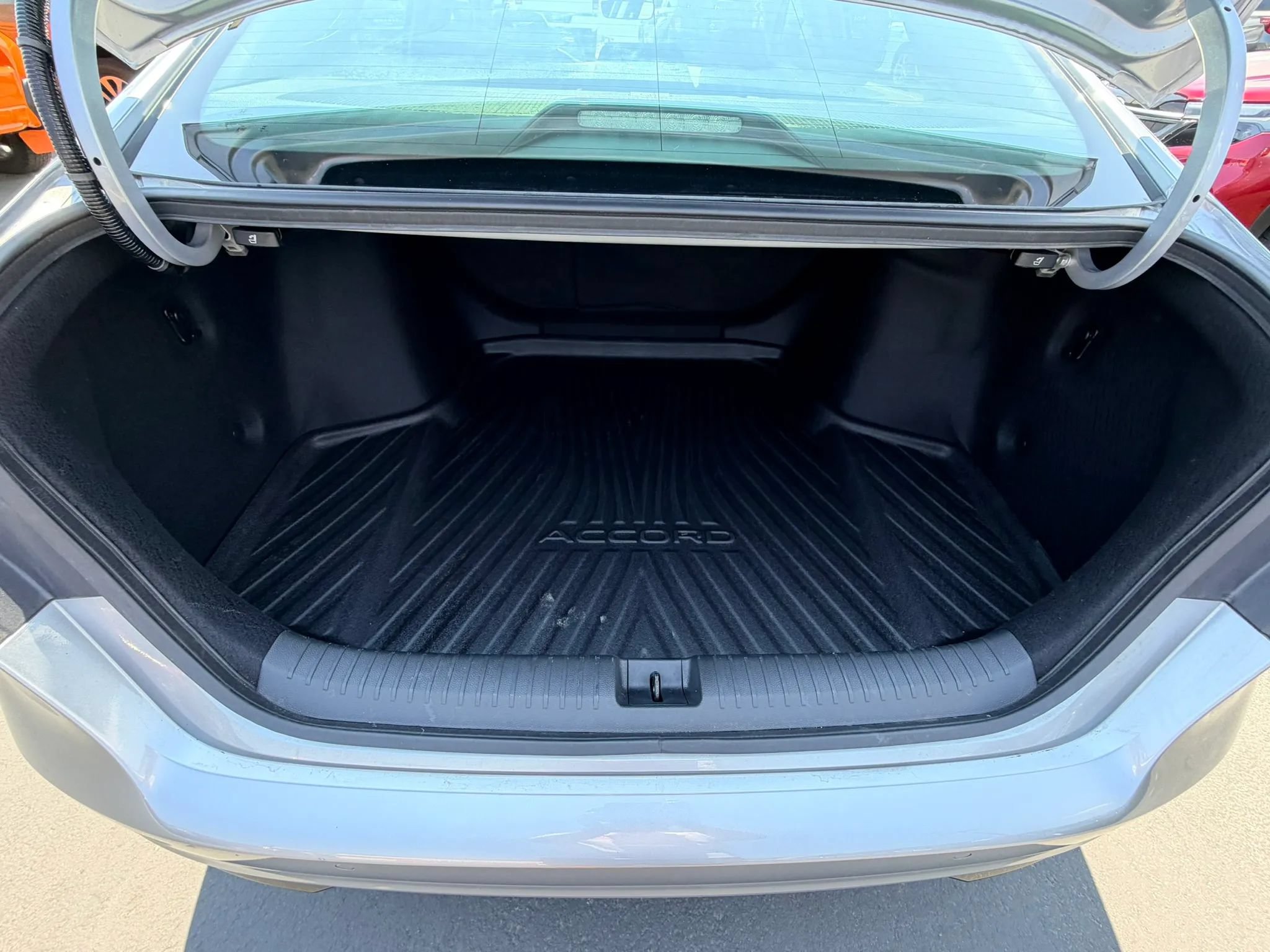 Used 2025 Honda Accord EX-L image 27