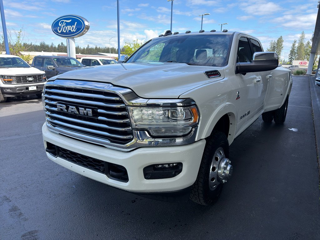 Used 2021 RAM 3500 Limited AWD/4WD image 3