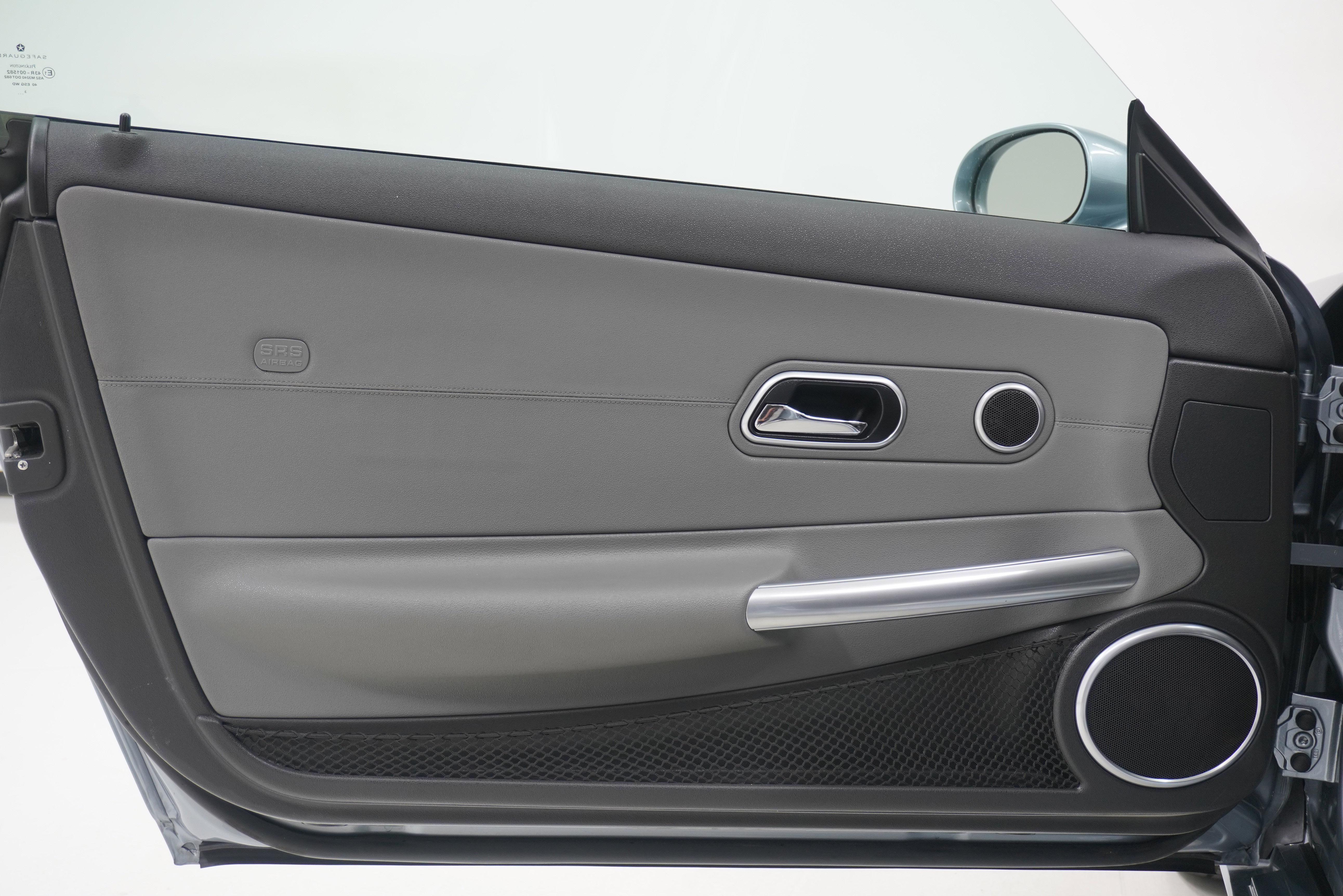 Used 2004 Chrysler Crossfire Coupe image 13
