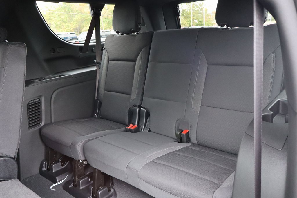 New 2026 Chevrolet Suburban LS w/ LPO, Dark Essentials Package image 18
