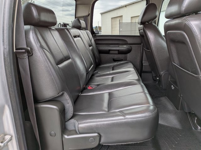 Used 2014 Chevrolet Silverado 2500 LT w/ Custom Sport Truck Package image 22