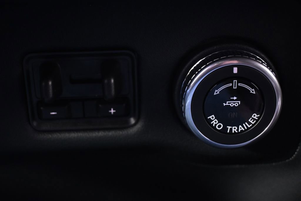 New 2025 Lincoln Navigator L Reserve w/ Jet Appearance Package image 32