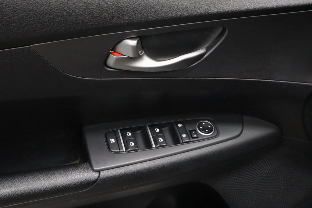 Used 2021 Kia Forte LXS image 22