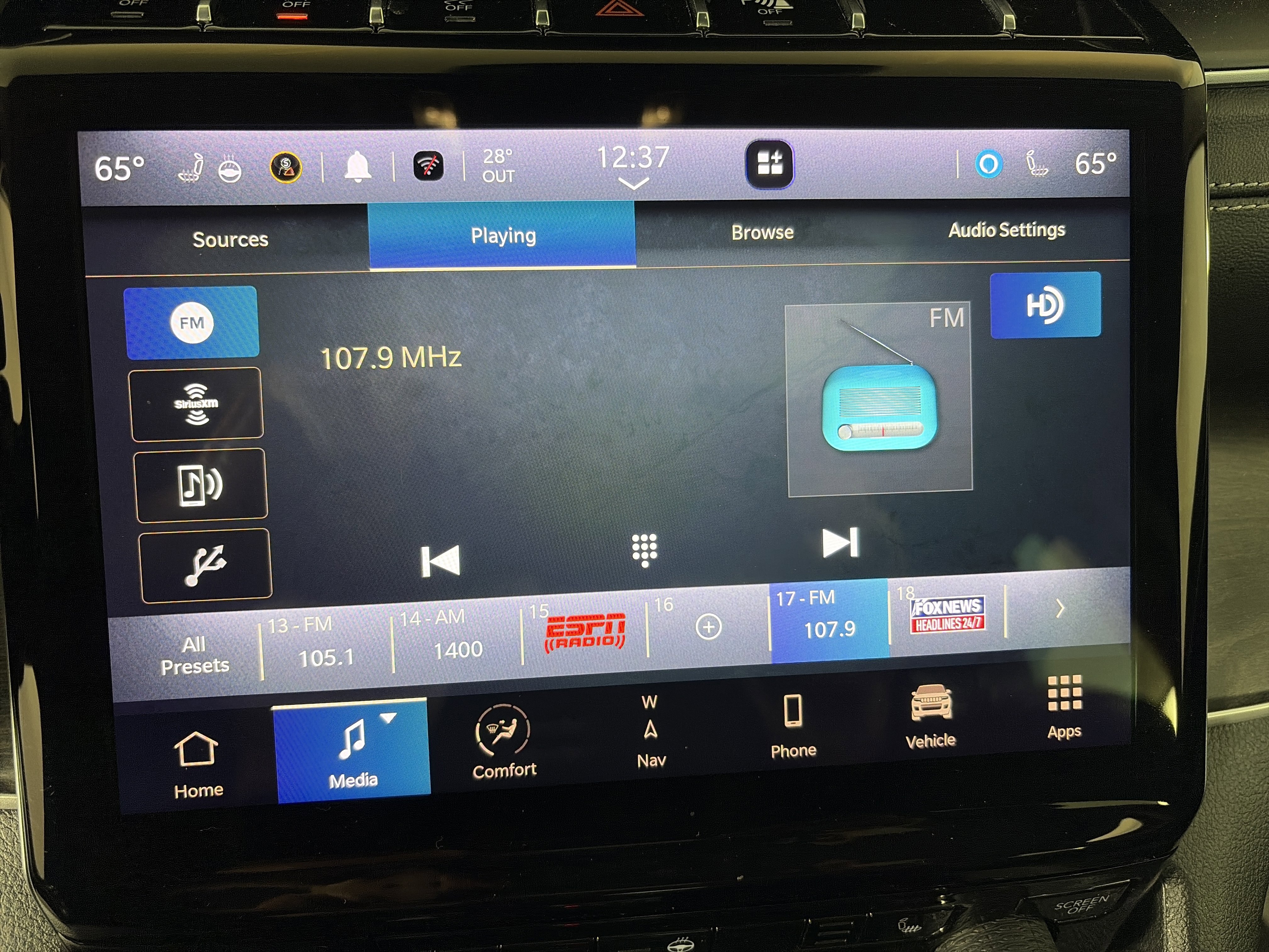 Used 2023 Jeep Grand Cherokee L Limited w/ Trailer Tow Group (B) image 25