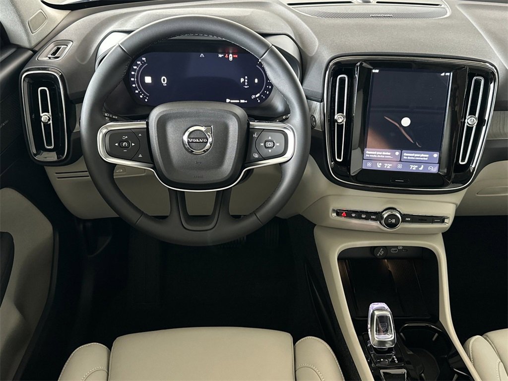 New 2026 Volvo XC40 B5 Ultra image 13