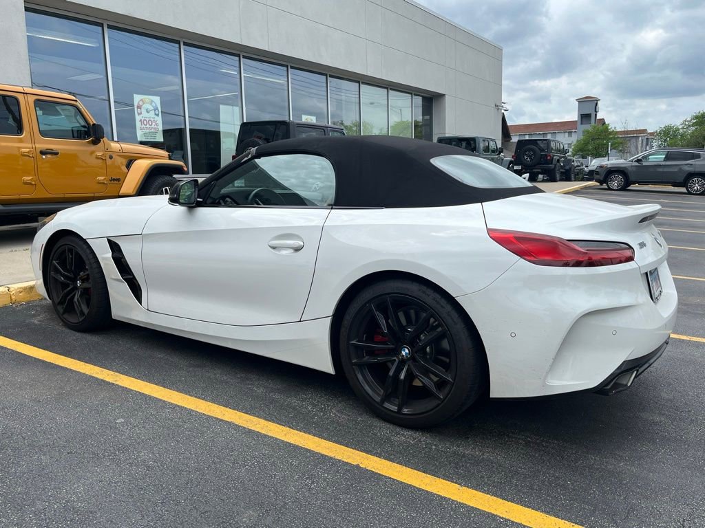 Used 2025 BMW Z4 M40i w/ Edition RWD image 7