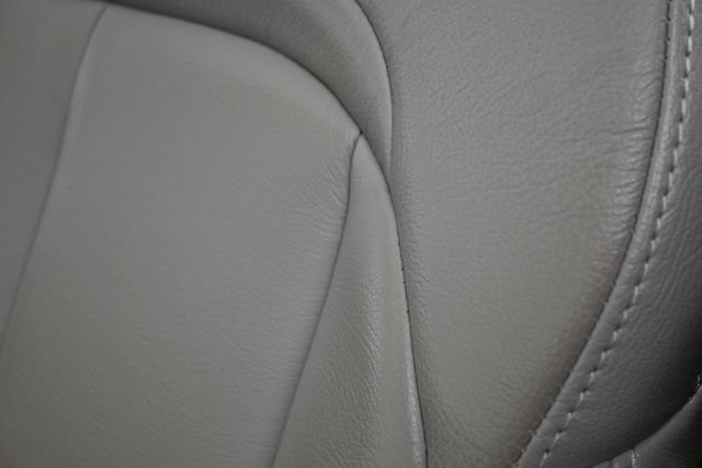 Used 2023 Jeep Grand Cherokee L Laredo w/ Luxury Tech Group I AWD/4WD image 13