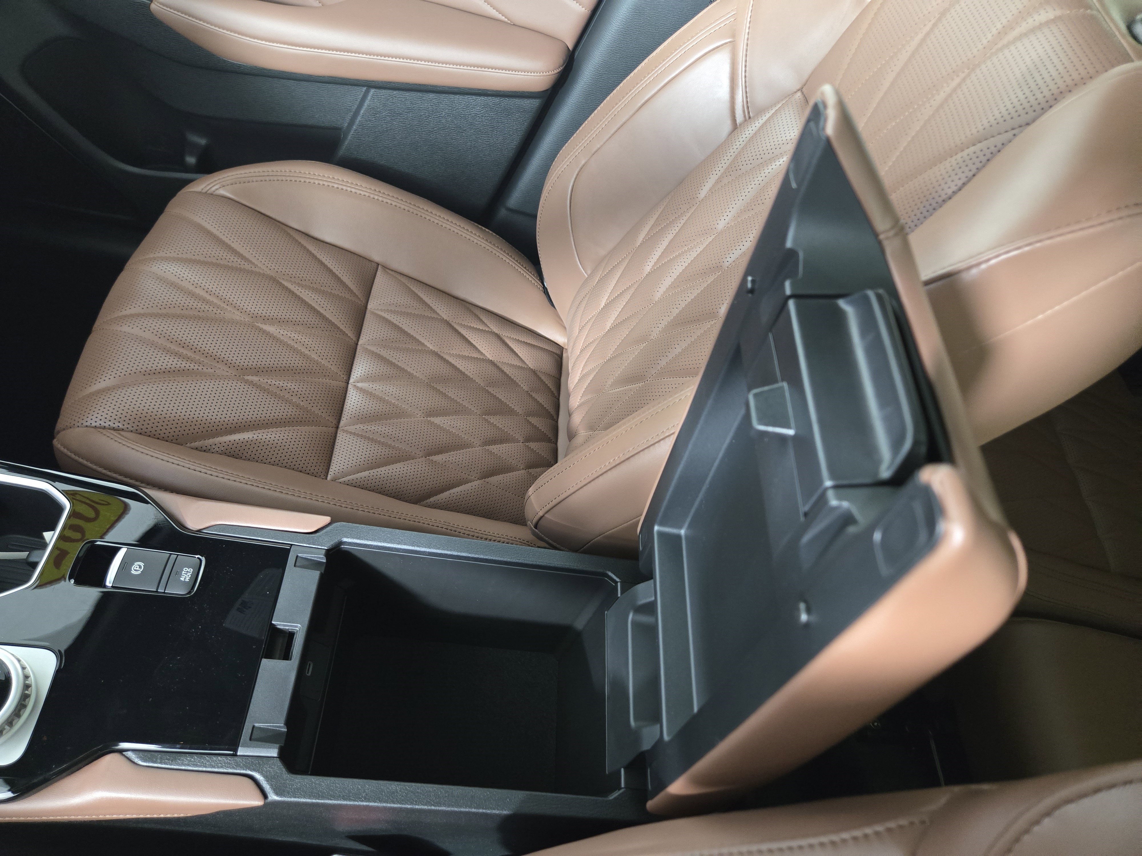 New 2025 Mitsubishi Outlander SEL image 31