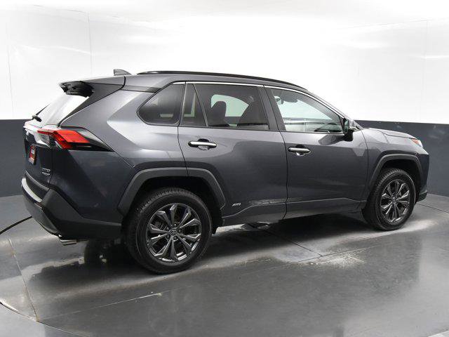 Used 2022 Toyota RAV4 Limited image 6