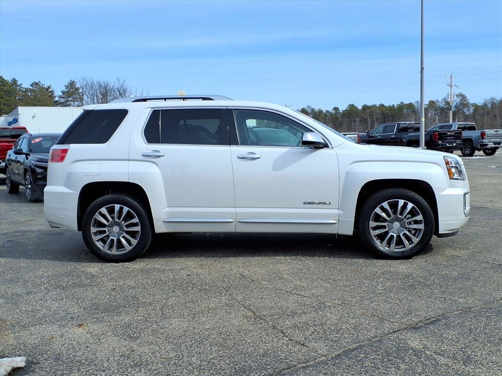 Used 2017 GMC Terrain Denali image 19