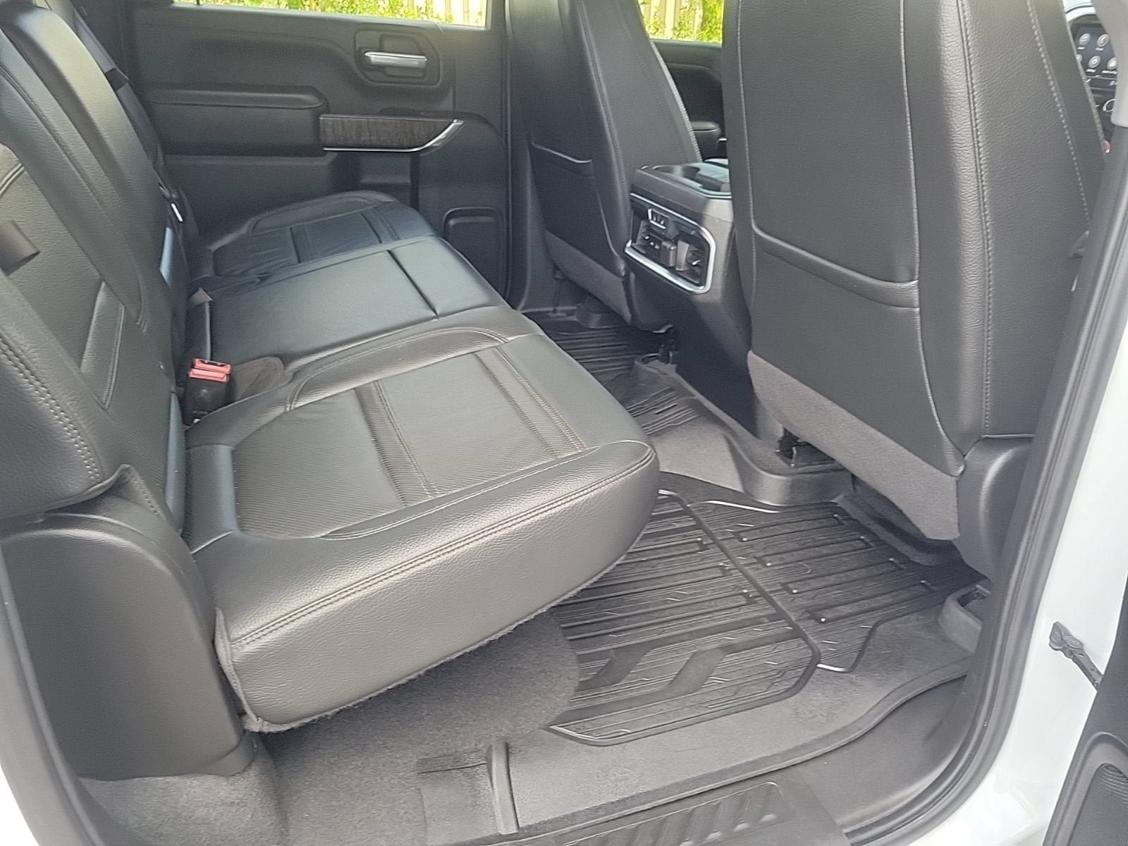 Used 2021 GMC Sierra 3500 Denali w/ Denali Ultimate Package AWD/4WD image 14