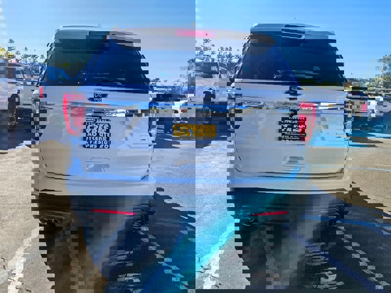 Used 2016 Ford Explorer 4WD image 4