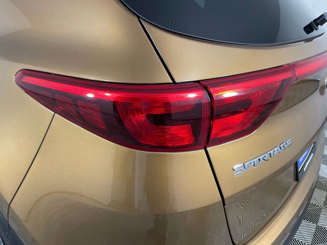 Used 2017 Kia Sportage EX image 19