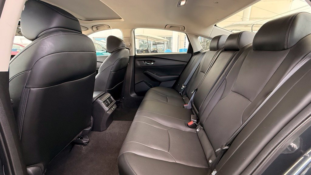 Used 2023 Honda Accord EX-L image 8