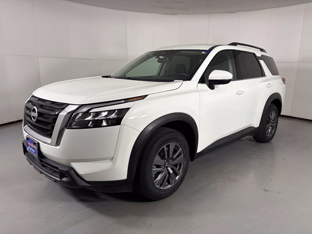 Used 2024 Nissan Pathfinder SV FWD image 4