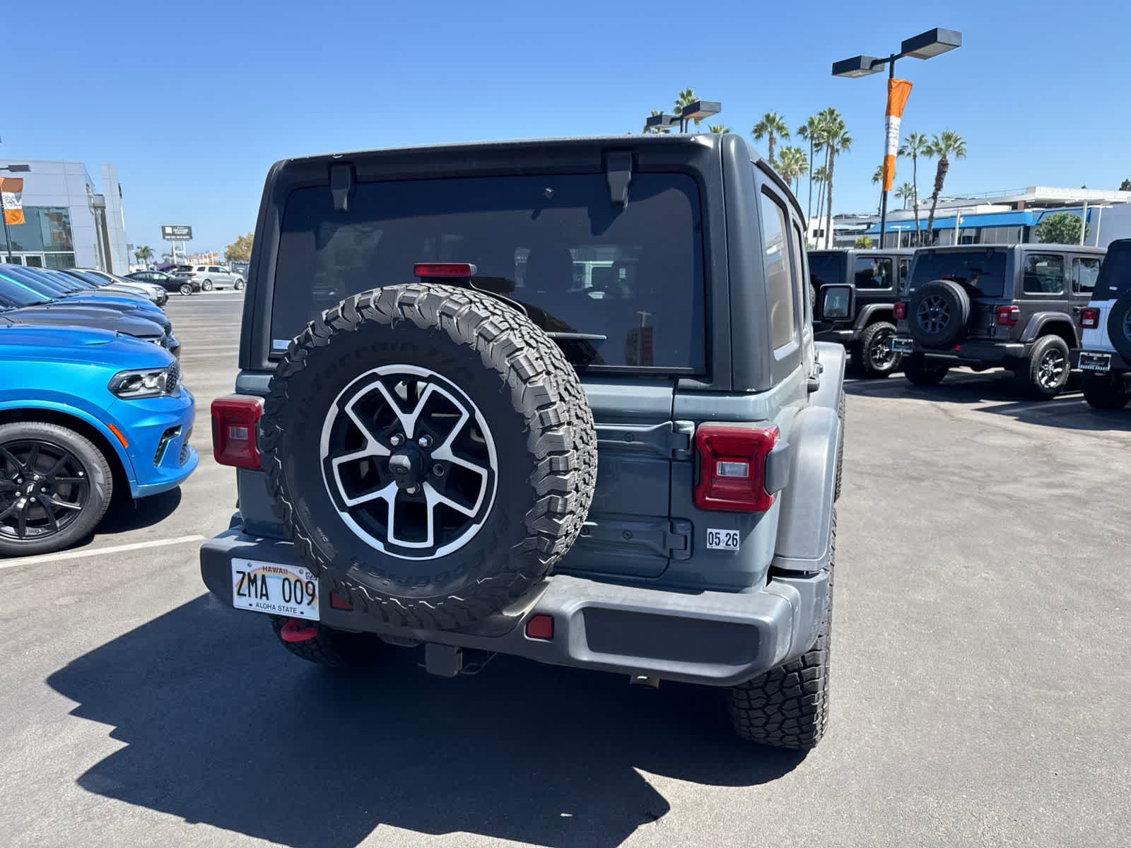 Used 2024 Jeep Wrangler Unlimited Rubicon AWD/4WD image 16